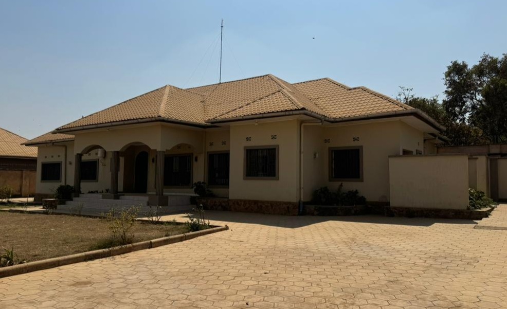 Habitation · 4 pièces – Météo Faustin, Lubumbashi
