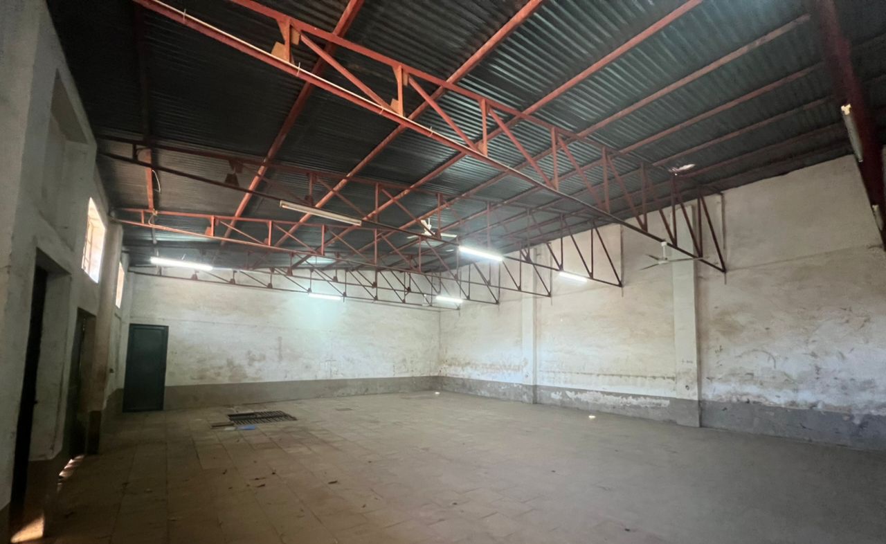 Commercial · 4 pièces – Industriel, Lubumbashi
