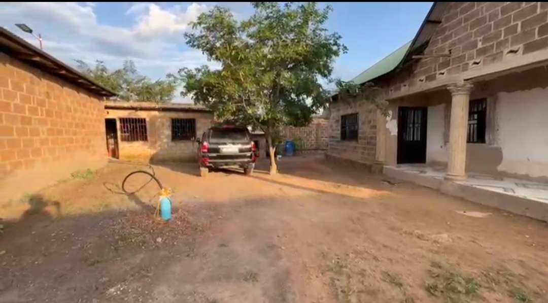 Parcelle · 3 pièces – Kin Sévère, Annexe, Lubumbashi