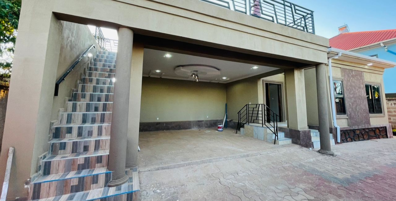 Habitation · 3 pièces – Jolie Site, Annexe, Lubumbashi