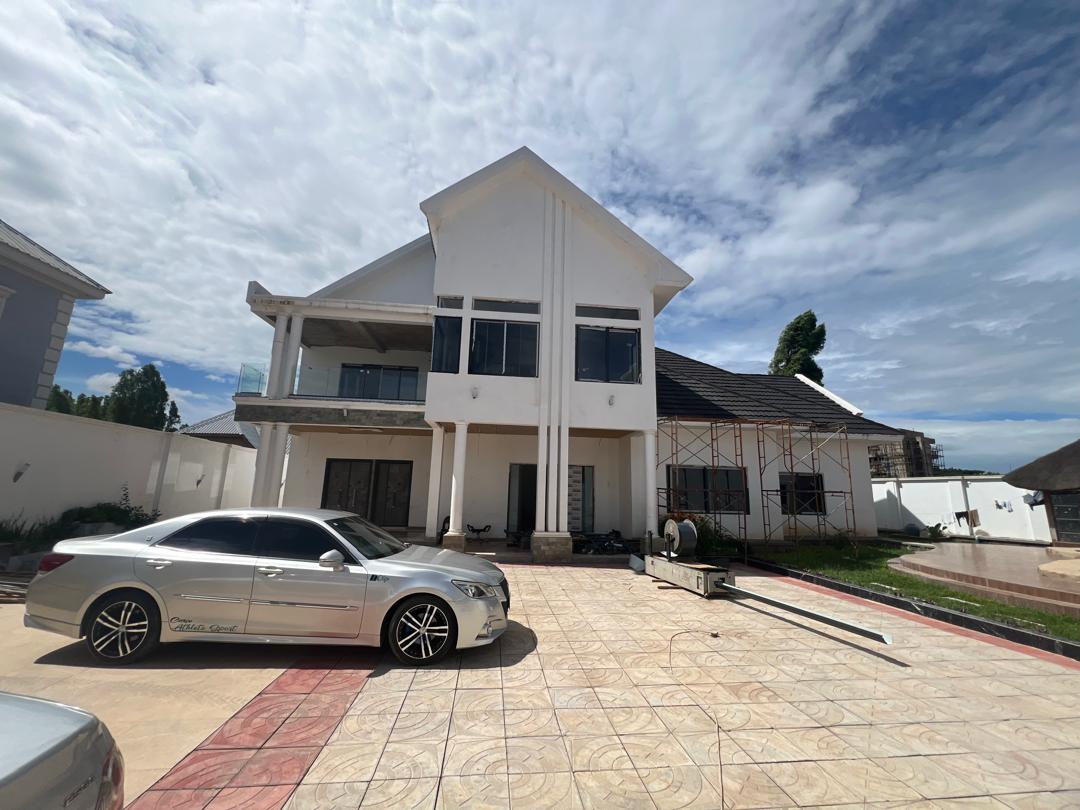 Habitation · 9 pièces – Golf Malela, Lubumbashi