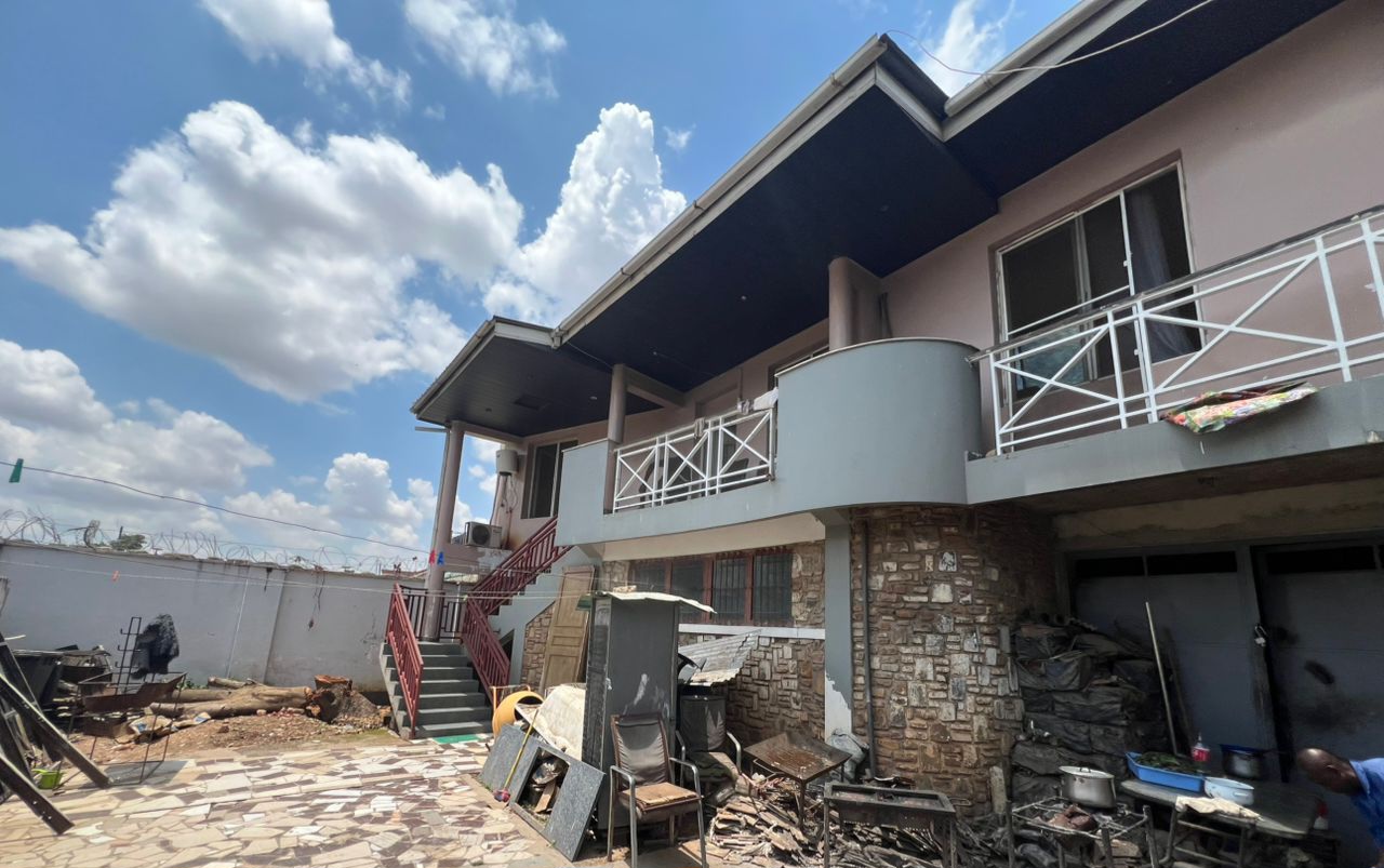 Commercial · 11 pièces – Ville Lubumbashi, Lubumbashi
